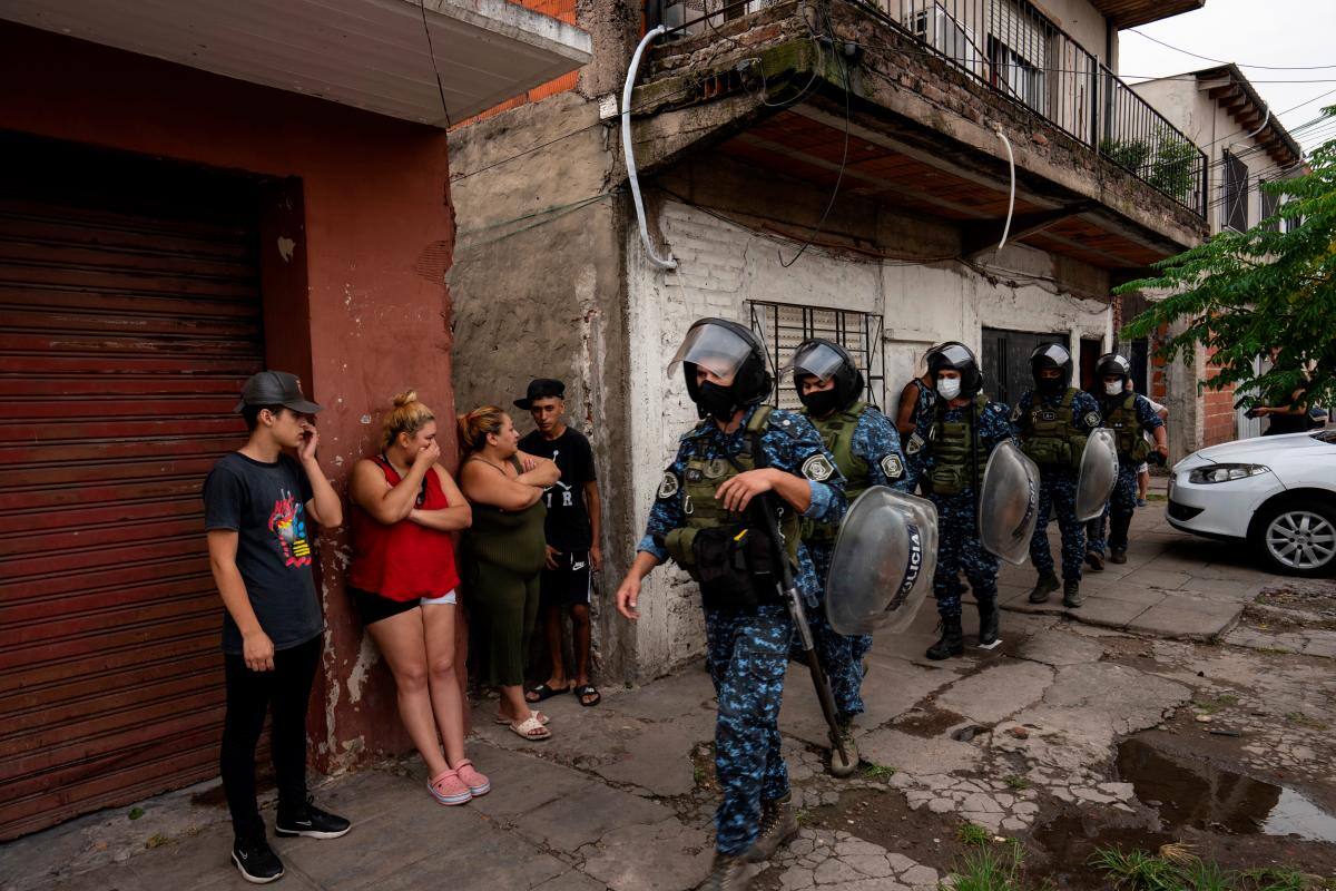 Desarticulan banda internacional de trasiego de drogas en Sao Paulo