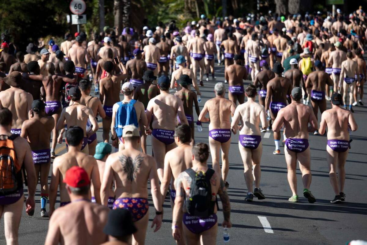 Video: hombres corren en bañador para concienciar sobre el cáncer de próstata