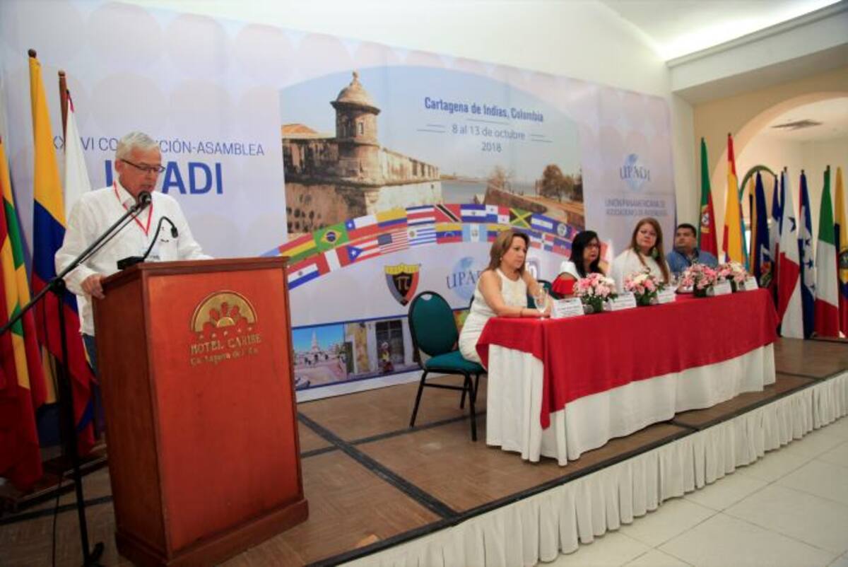 Argelino Durán, presidente de la Sociedad Colombiana de Ingenieros, instaló la Convención. Aroldo Mestre