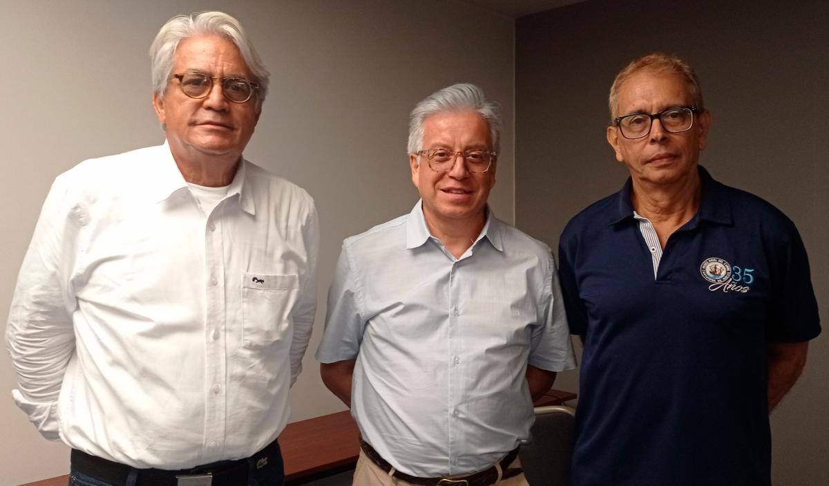 Haroldo Rodríguez, Giovanni Liévano y Gonzalo Zúñiga.