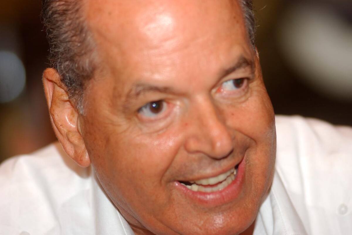 “Leve mejoría” en la salud de Raimundo Angulo, hospitalizado por COVID