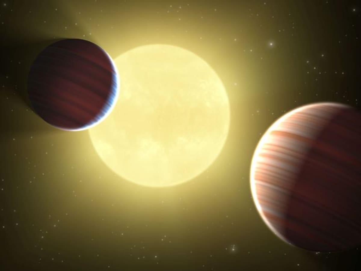 La misión Kepler, lanzada en 2009, se ocupa de la búsqueda de planetas fuera del sistema solar que puedan orbitar a una distancia de sus estrellas calientes que permita la existencia de vida. AFP