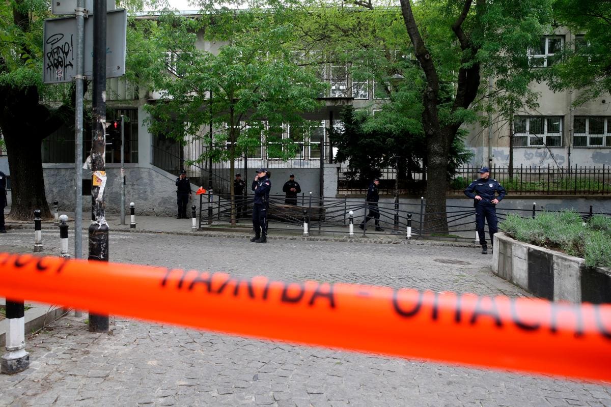 Nueve muertos en un colegio serbio a manos de un menor que lo planeó un mes