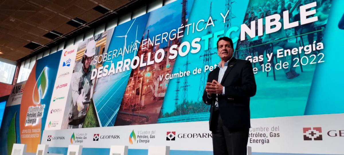 Felipe Bayon, presidente de Ecopetrol, interviene en la sesión de clausura de la V Cumbre del Petróleo, Gas y Energía en Ágora Bogotá Centro de Convenciones. //Cortesía