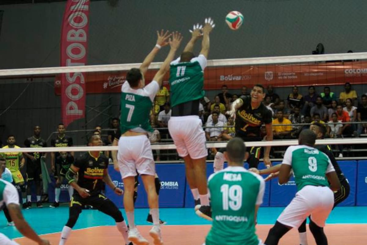 Gran trabajo del voleibol masculino y futsalón femenino