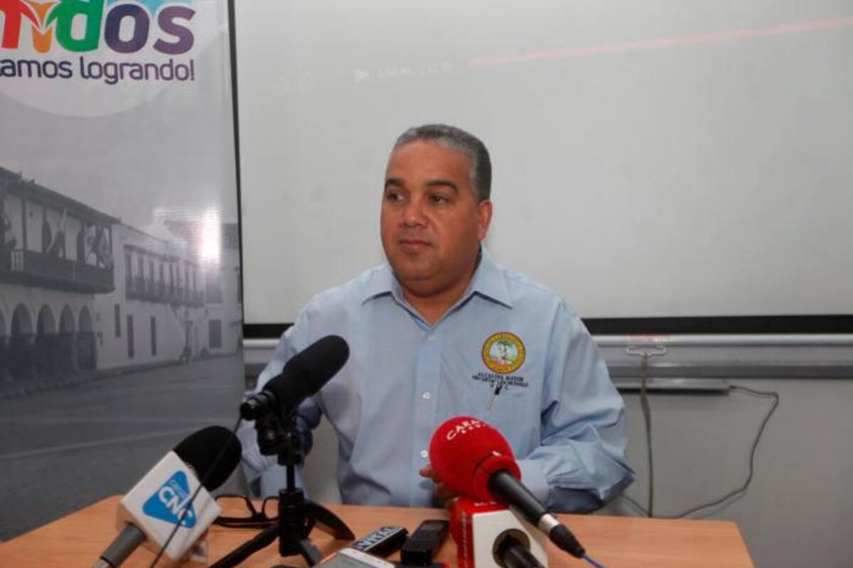 “No voy a responder descalificaciones”: Pereira a Blel