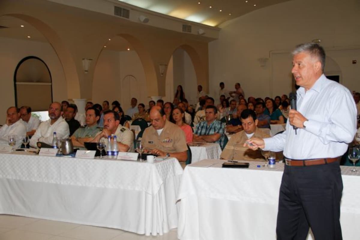 José Rory Forero Salcedo, durante su ponencia “Fundamentos Constitucionales de la Potestad Disciplinaria del Estado Colombiano en el Hotel Caribe Oscar Diaz