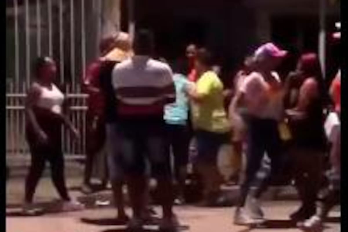 Riña en caseta: con pico de botella le desfiguraron el rostro a mujer