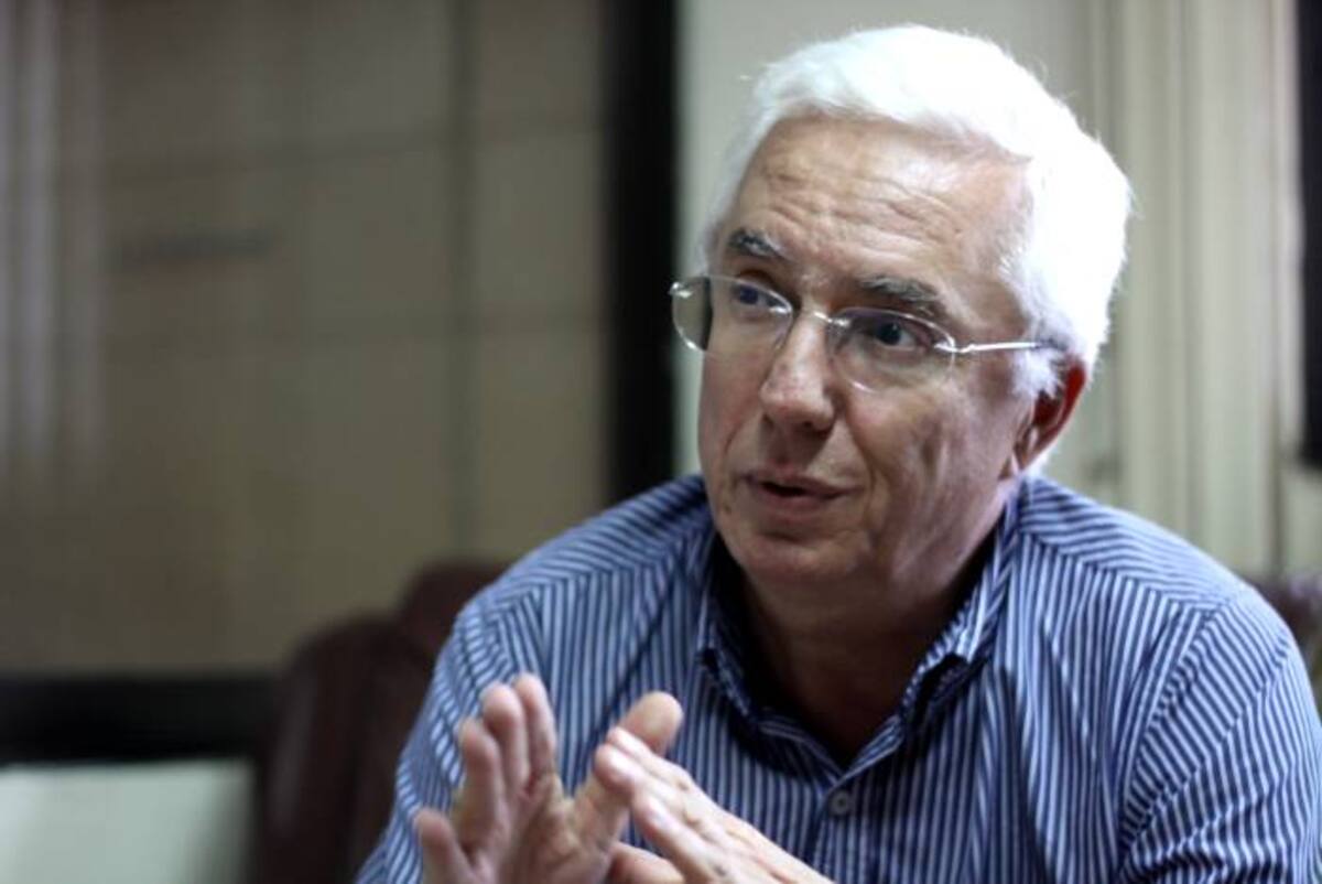 El senador Jorge Robledo también señaló que “millares de procesos pueden enredarse en el articulado de una ley que dejó muchos portillos en contra de las víctimas”. EL UNIVERSAL, GERMÁN GÓMEZ POLO