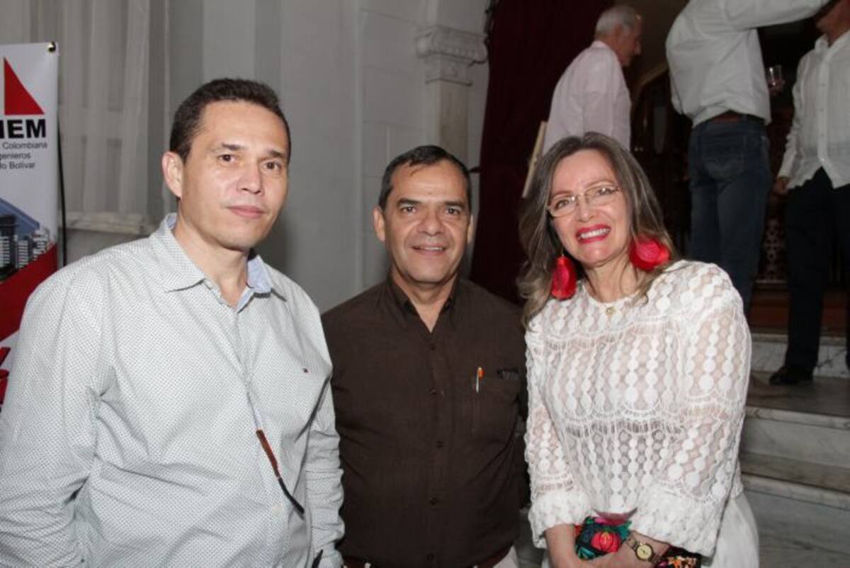 Carlos Cárdenas, Gerardo Rozo y Patricia Manjarrez. LUIS APARICIO