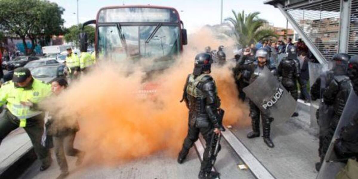 Protestas por mal servicio de TransMilenio. TOMADO DE @iFreddy_Beltran
