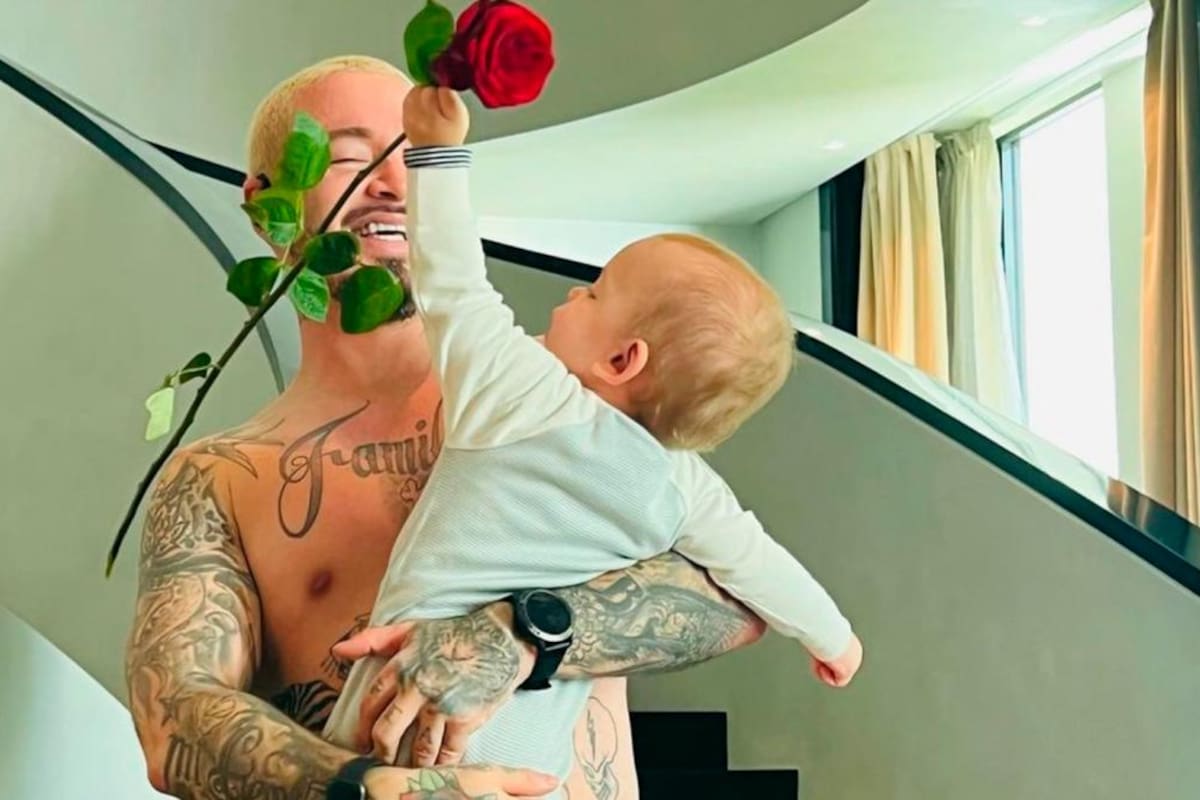 ¡Por fin lo mostró! J Balvin dejó ver el rostro de su pequeño hijo Río