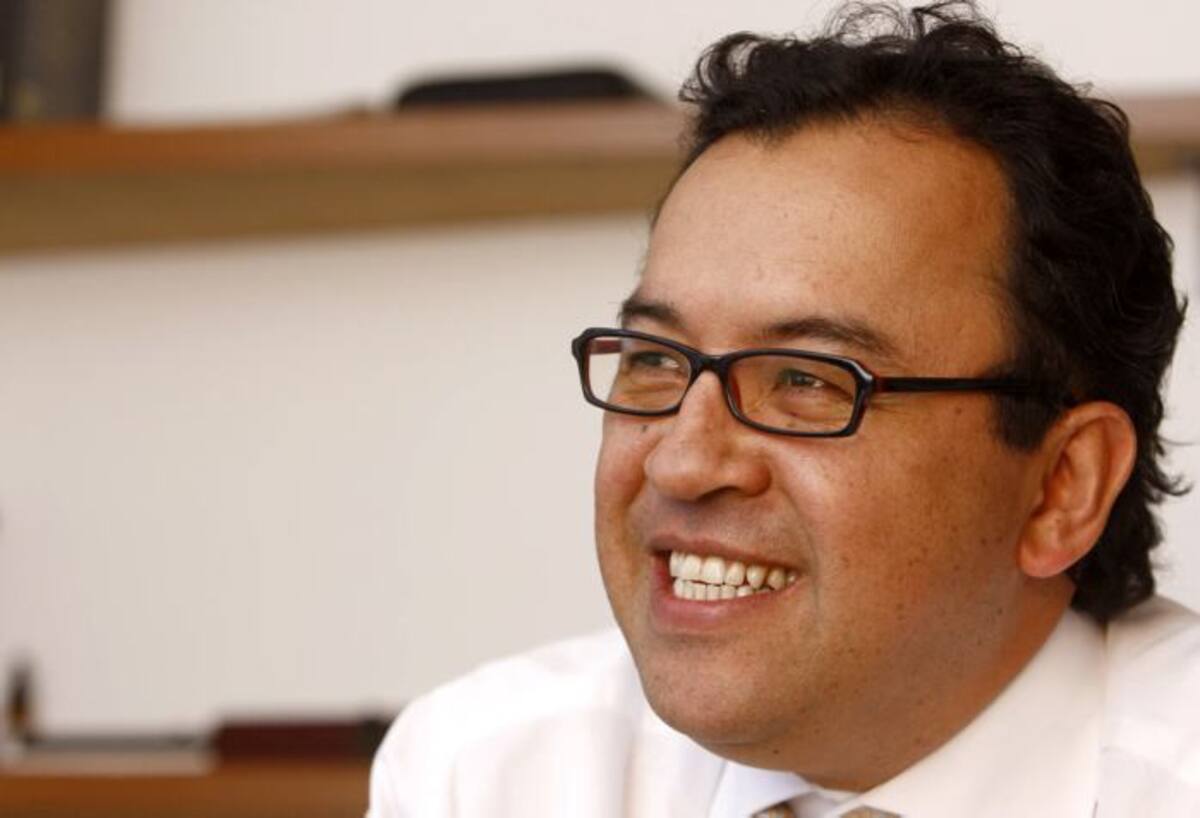 Alfonso Prada, renunció para no inhabilitarse en su aspiración al Senado COLPRENSA