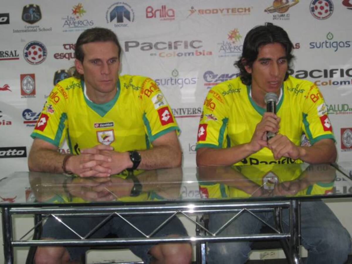 Matías Marchesini (izq.) y Gilberto Velásquez, nuevos jugadores del Real Cartagena. Foto El Universal