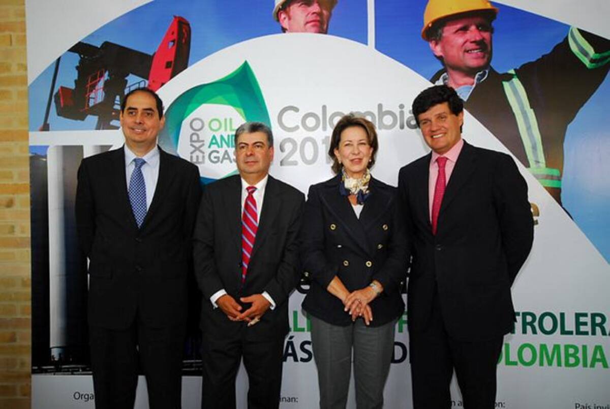 Finalizó en Bogotá la Feria más importante del sector petrolero, Expo Oil and Gas 2012 De izquierda a derecha: Gerado Villela, Vicepresidente de la Junta Directiva de Campetrol, Hermes Aguirre, Presidente de la Junta Directiva de Campetrol, Margarita Villate, Directora Ejecutiva de Campetrol Y Andrés López, Presidente Ejecutivo de Corferias. COLPRENSA