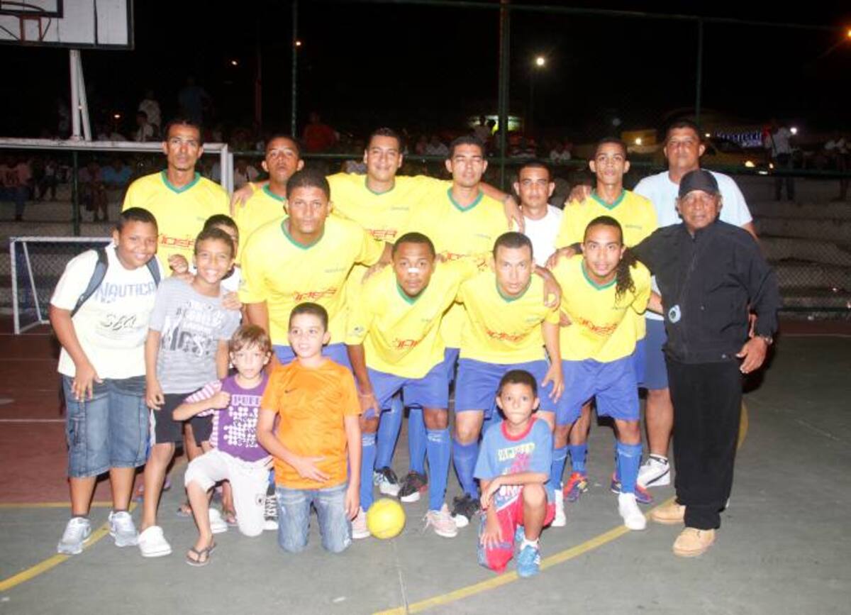 Calamares Brasil busca su paso a la final. Oscar Díaz/El Universal