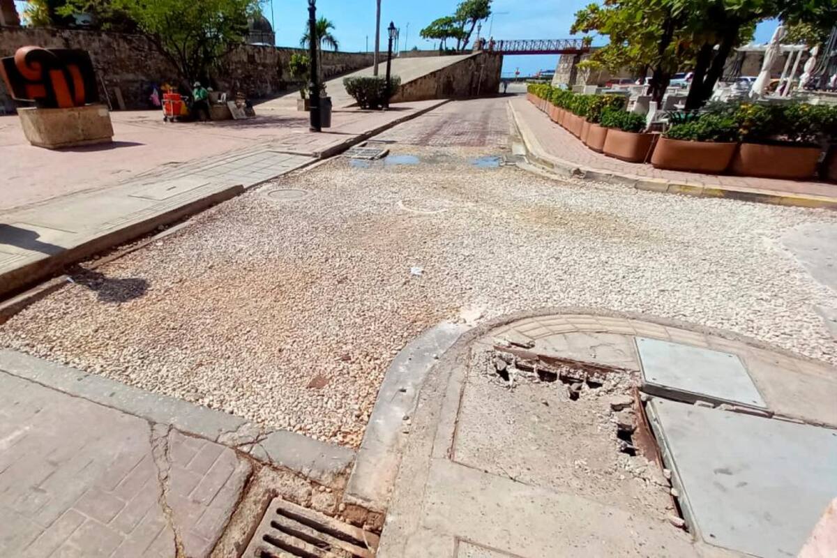 ¿Por qué no han finalizado los trabajos en la calle San Juan de Dios?