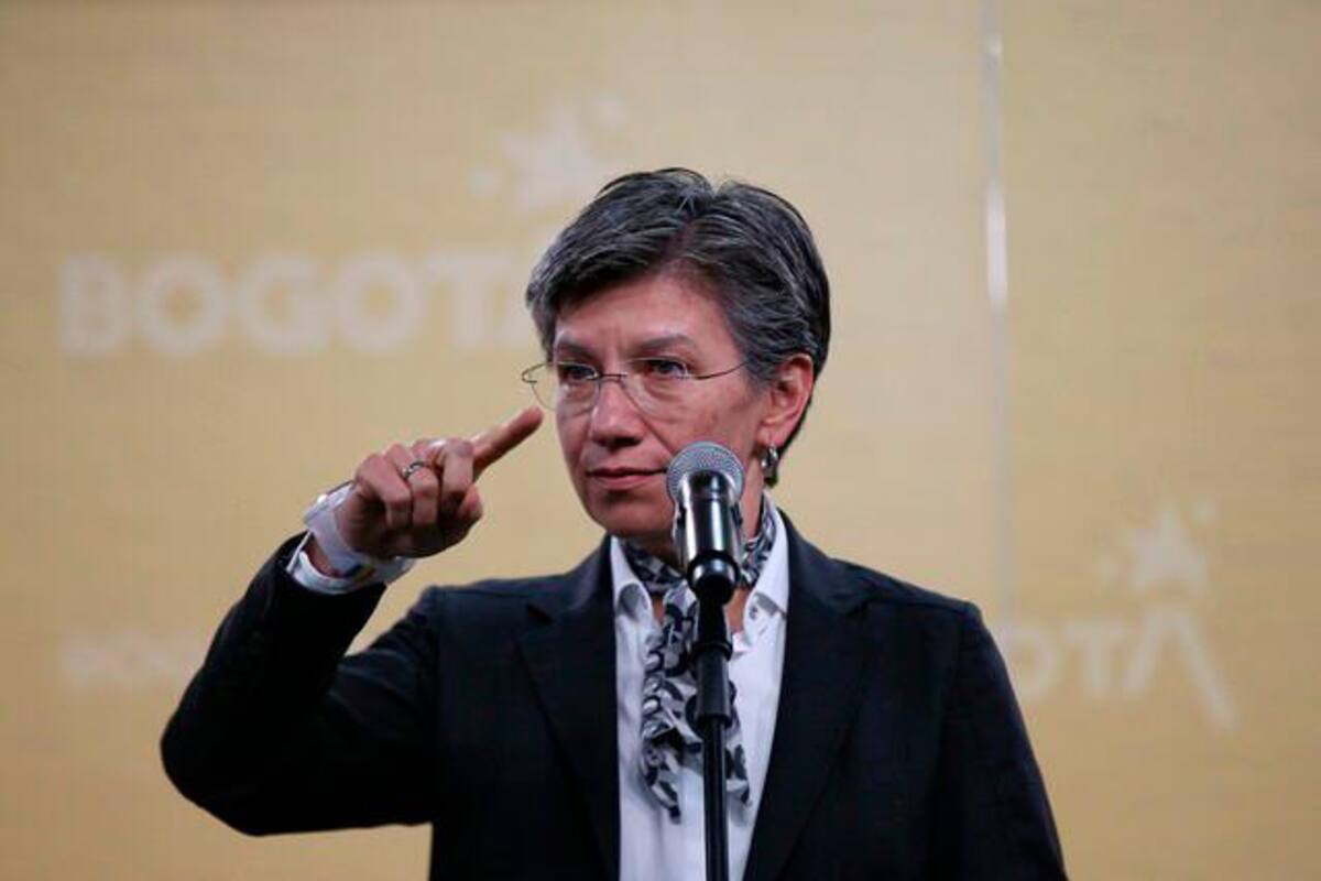 “Propongo comprar un silenciador”: la amenaza de excongresista a Claudia López