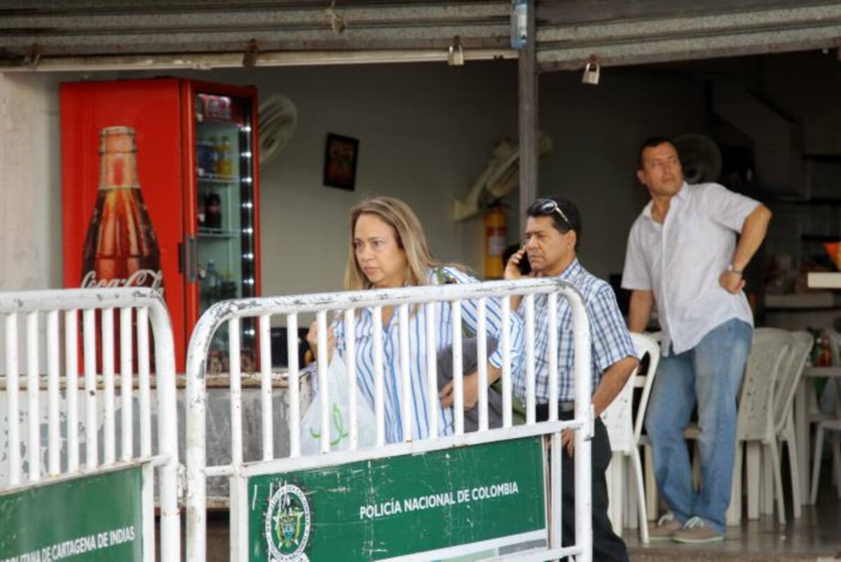 Patricia Jiménez a su ingreso a la Registraduría. FOTO: LUIS EDUARDO HERRÁN ÁLVAREZ/ EL UNIVERSAL
