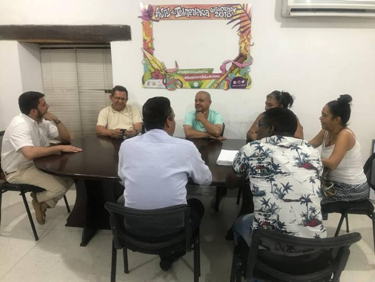 Director de IPCC, Iván Sanes se reúne con algunos de los actores festivos de Cartagena, buscando conciliación. cortesía