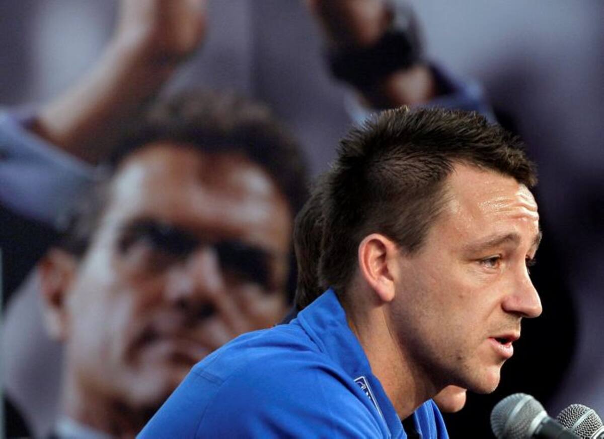 John Terry continuará en Chelsea. AP Kirsty Wigglesworth