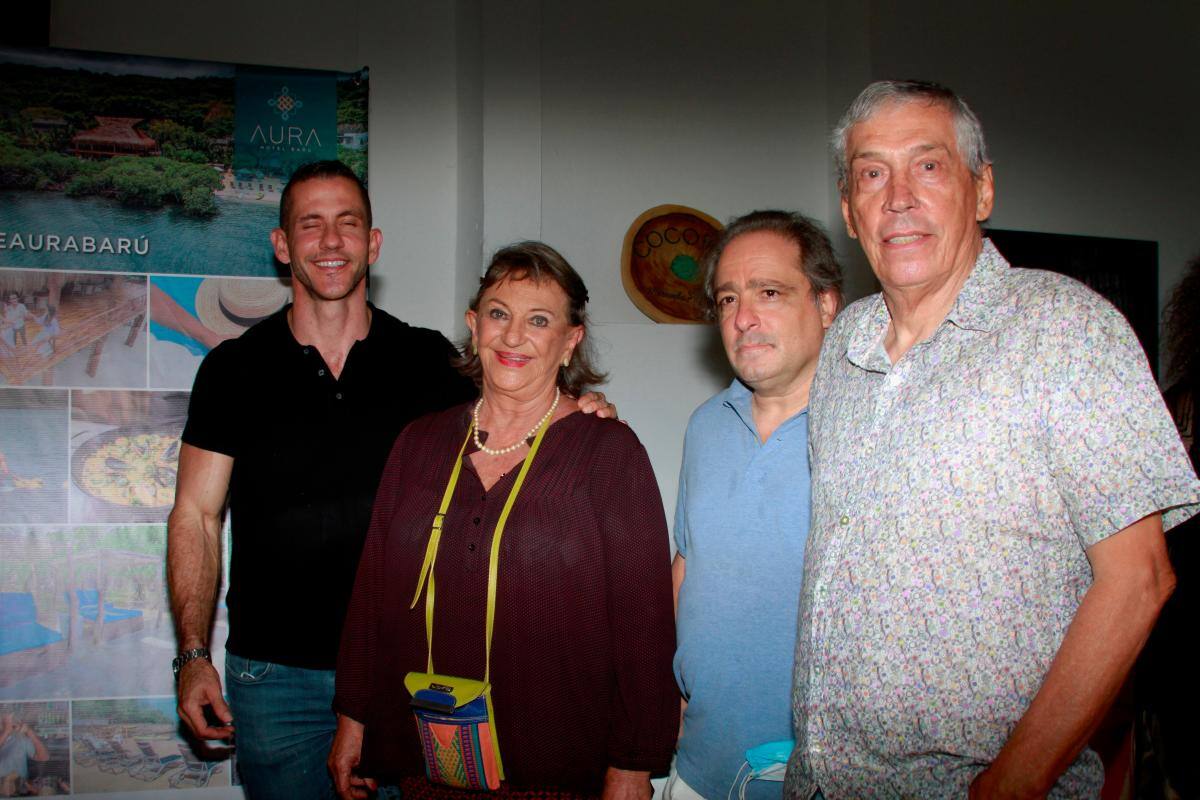 Giacomo Thiele, Aura Cenzate, Salvadore Frieri y Corrado Minervini.