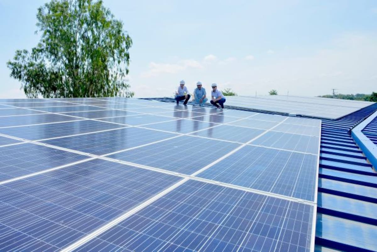 La Institución Educativa Bohórquez del municipio ribereño de Campo de la Cruz, Atlántico, disfruta de la utilización de energía solar fotovoltaica, resultado de la instalación de más de 150 paneles solares que producen energía eléctrica. Cortesía.