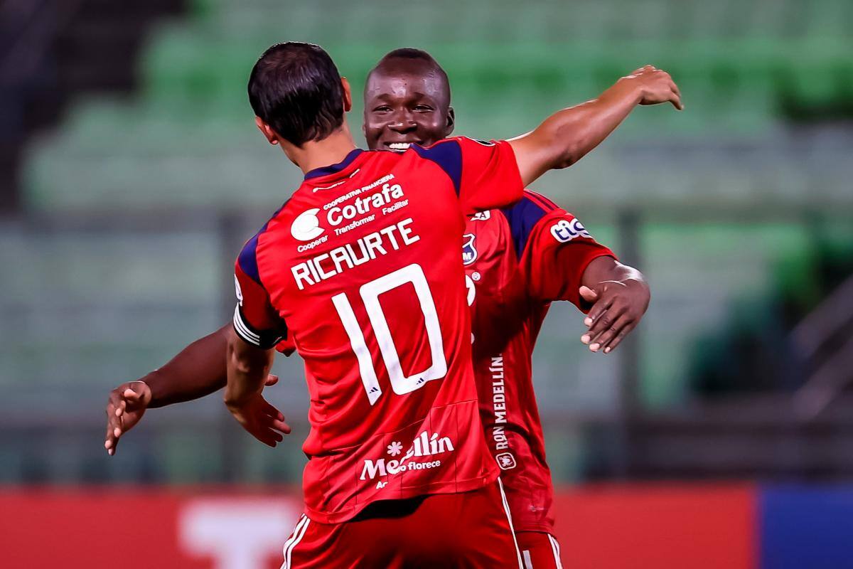 Copa Libertadores: Medellín hace la tarea y Nacional pierde por goleada