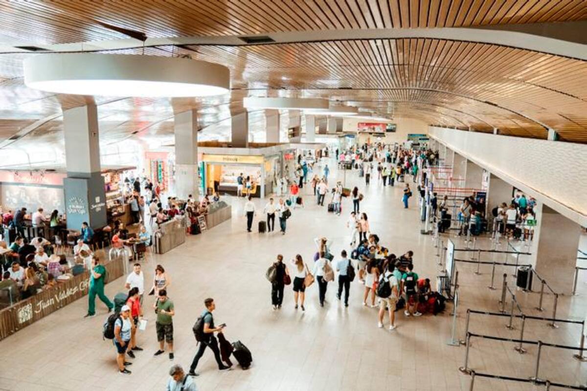 Piden medidas para reabrir el aeropuerto y las playas de Cartagena