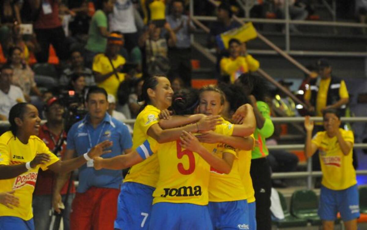 Selección Colombia femenina de micro. COLPRENSA