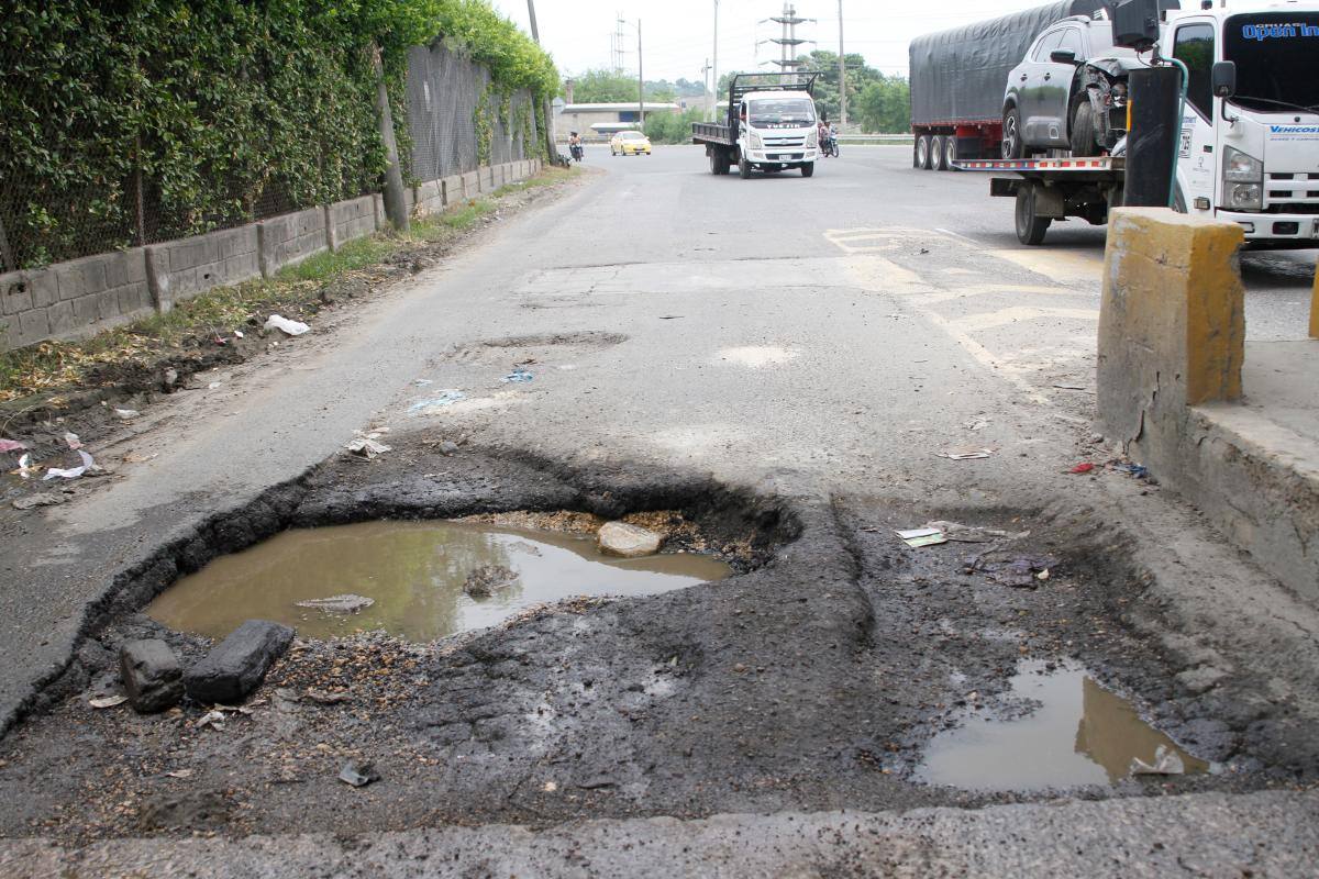 El Corredor de Carga se llena de huecos, ¿quién responde?