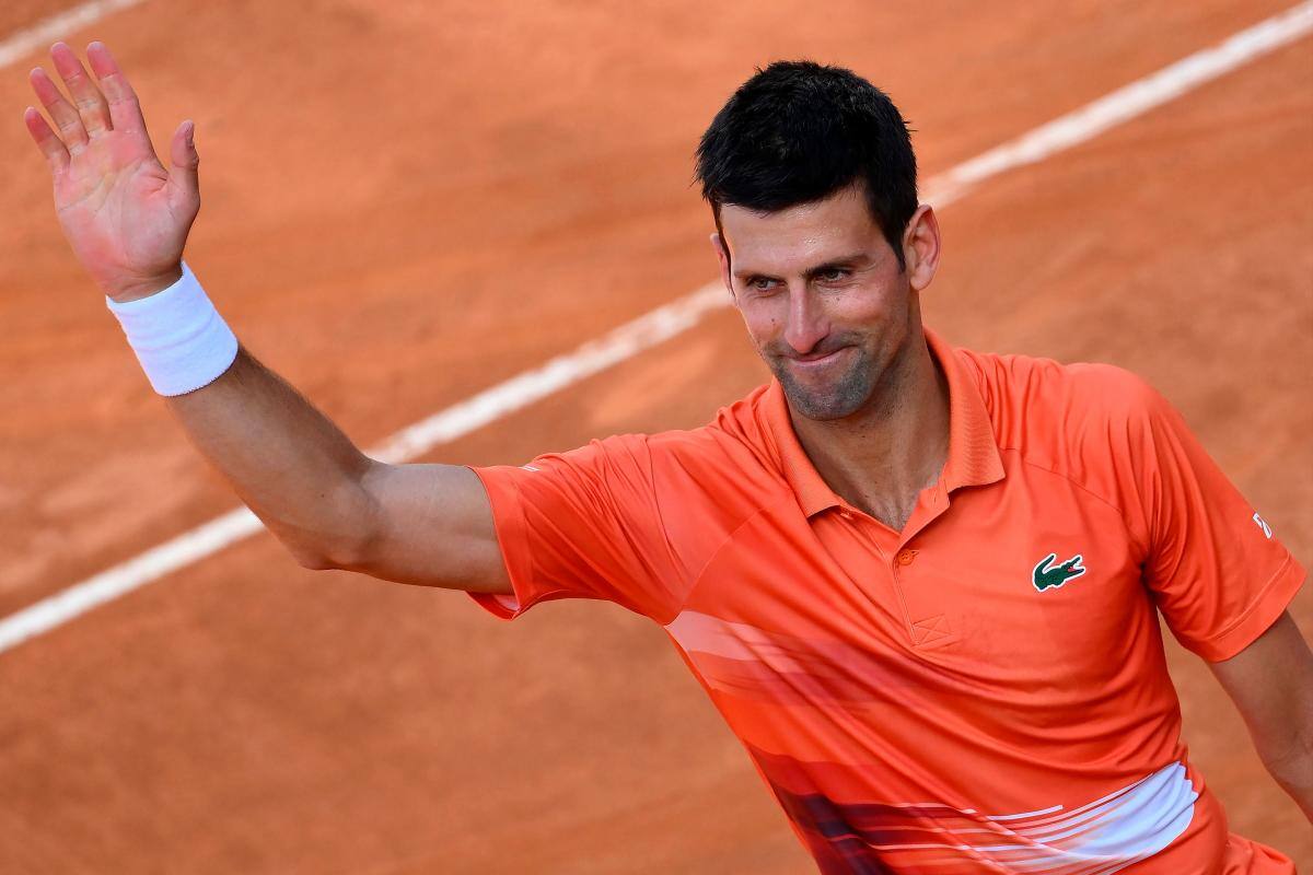 Djokovic saca buena nota en su debut en Roma
