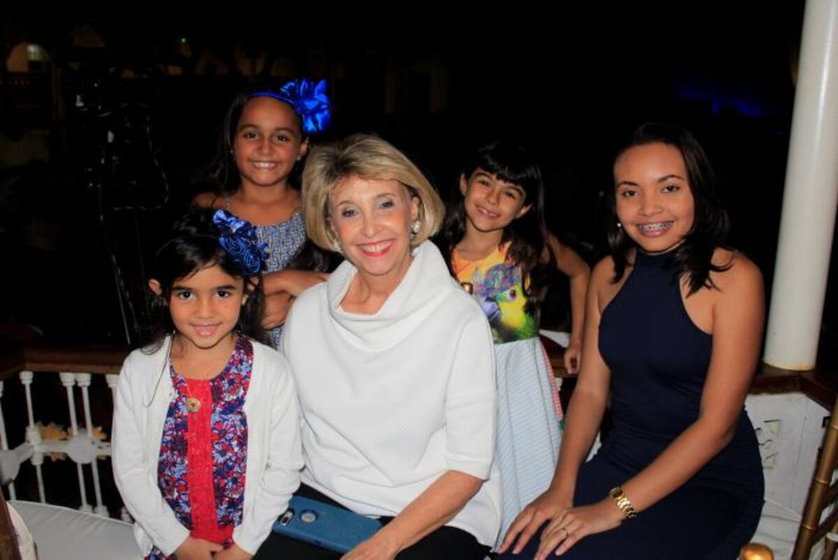 Emma Diago, Beth Hoyos, Evelia González, Olivia Diago y Angie Morales. Julio Castaño-El Universal
