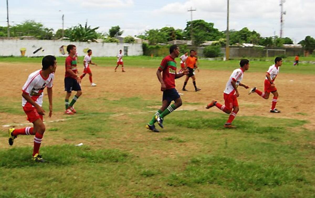 Otra fecha más de fútbol se jugará mañana en la Copa Davo Pastrana de Fútbol de Sahagún. JULIO FLÓREZ PACHECO