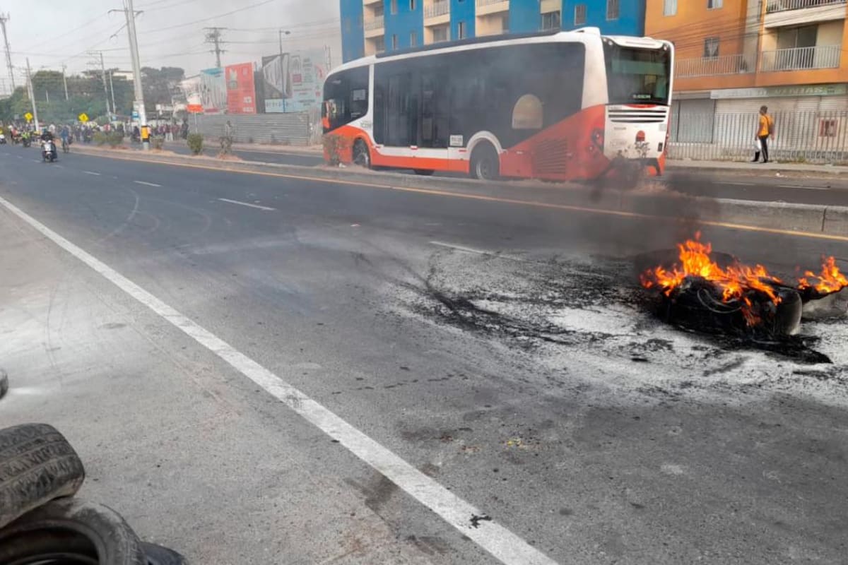 Atención: Transcaribe suspende operaciones por bloqueo de motos