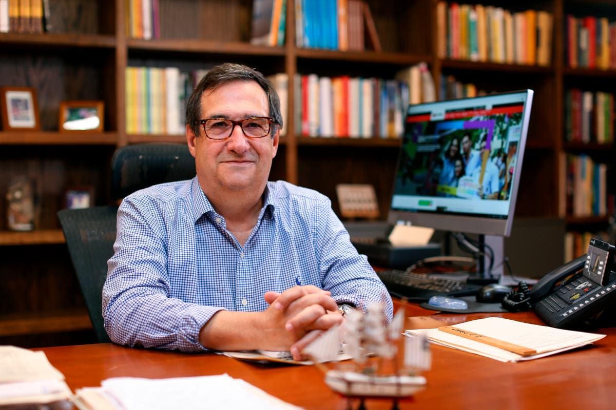 Universidades, ejemplo de adaptación