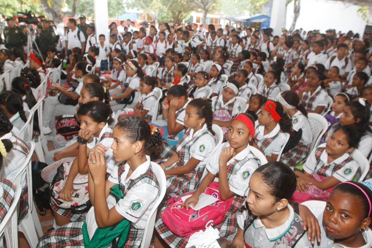 Así están los contratos de vigilancia, aseo y PAE para colegios de Bolívar