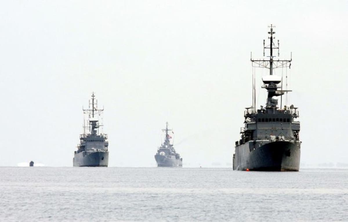 Diferentes ejercicios navales se cumplieron en altamar con los 18 buques, un submarino y dos aeronaves. MANUEL SANTIAGO PÉREZ - EL UNIVERSAL -