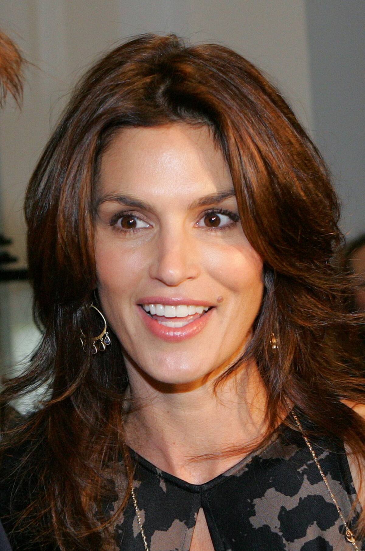 Cindy Crawford. AP DIMA GAVRYSH