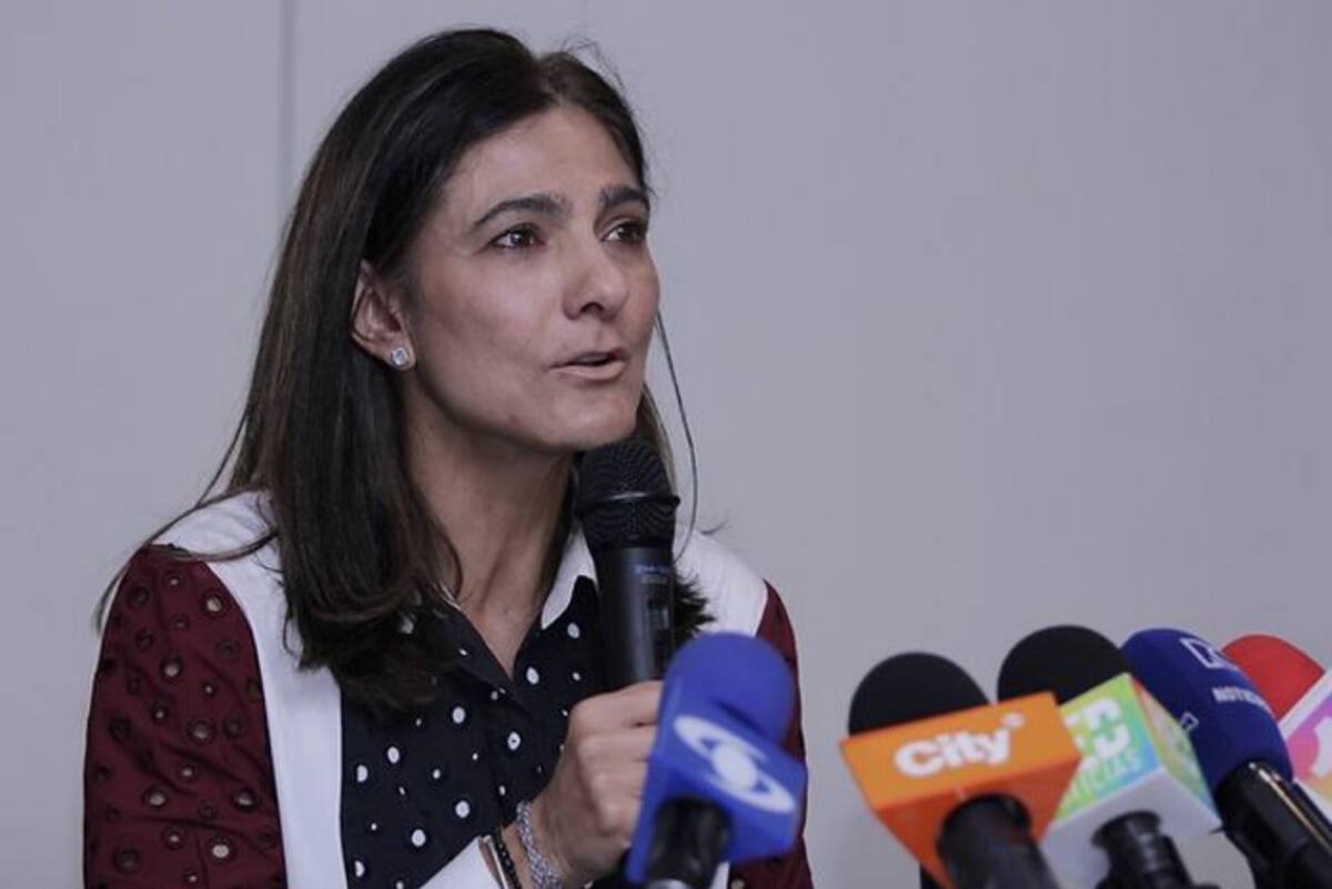 La ministra de Transporte, Ángela María Orozco, afirmó que se busca la equidad en el sector, mejorar el bienestar de los taxistas, transportadores, conductores de carga, pasajeros y las empresas relacionadas. COLPRENSA