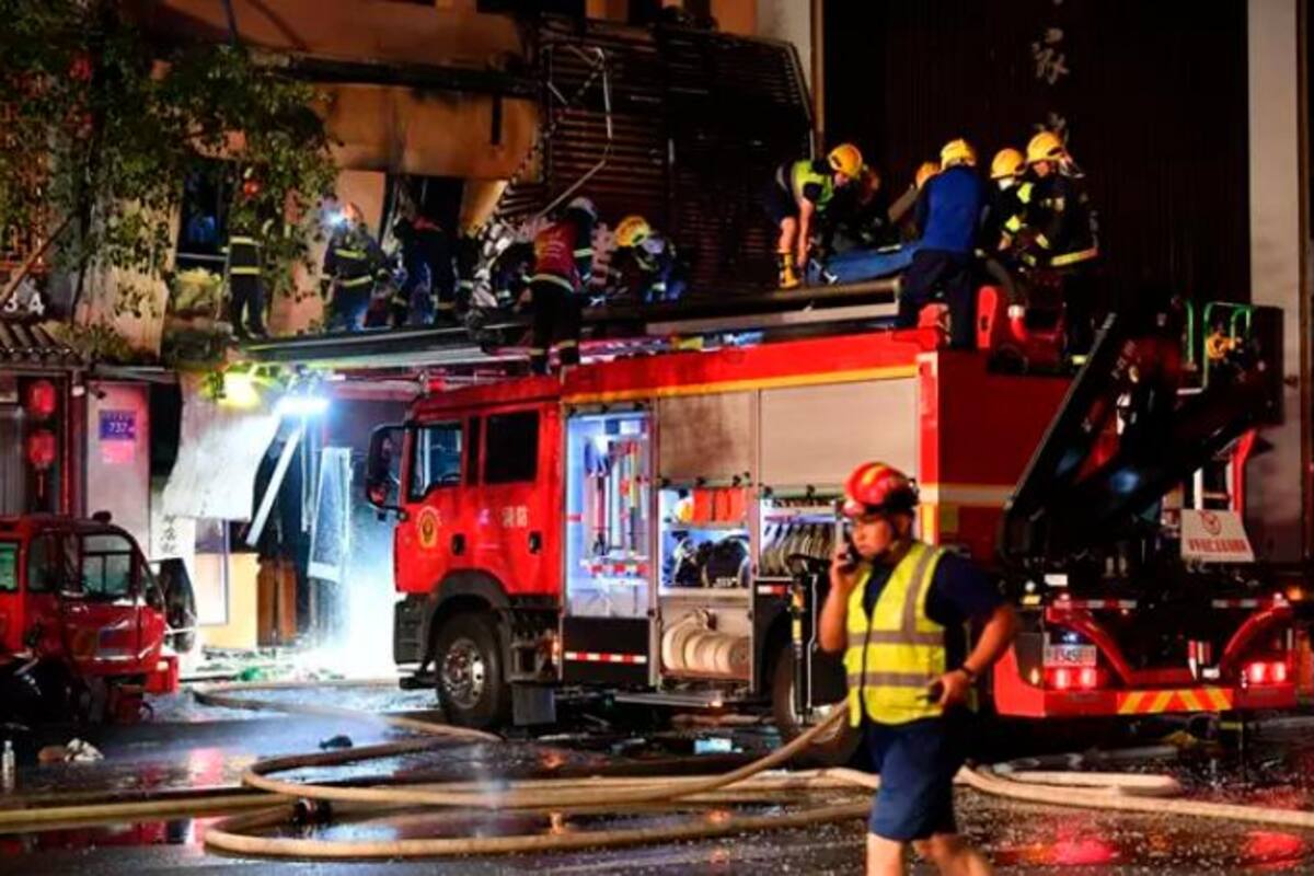 Nueve muertos tras derrumbe del techo de un centro deportivo escolar