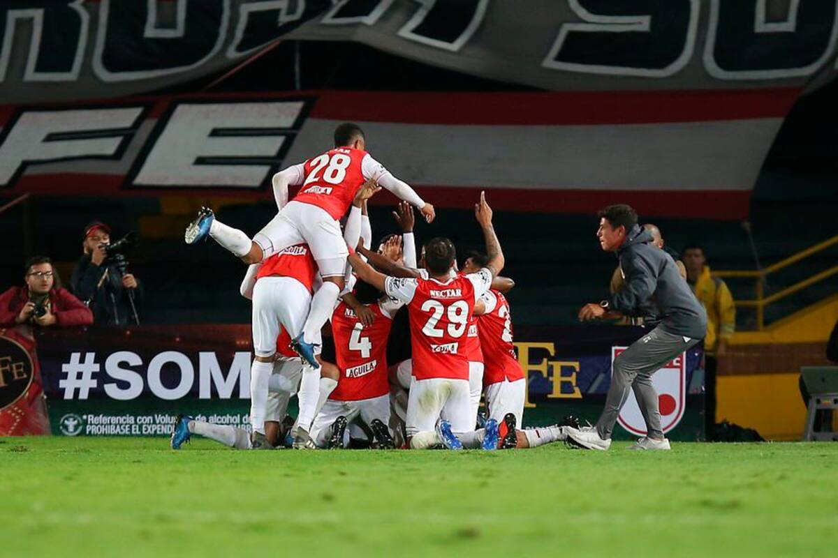 Conmebol le envía un auxilio a los 36 clubes del fútbol colombiano