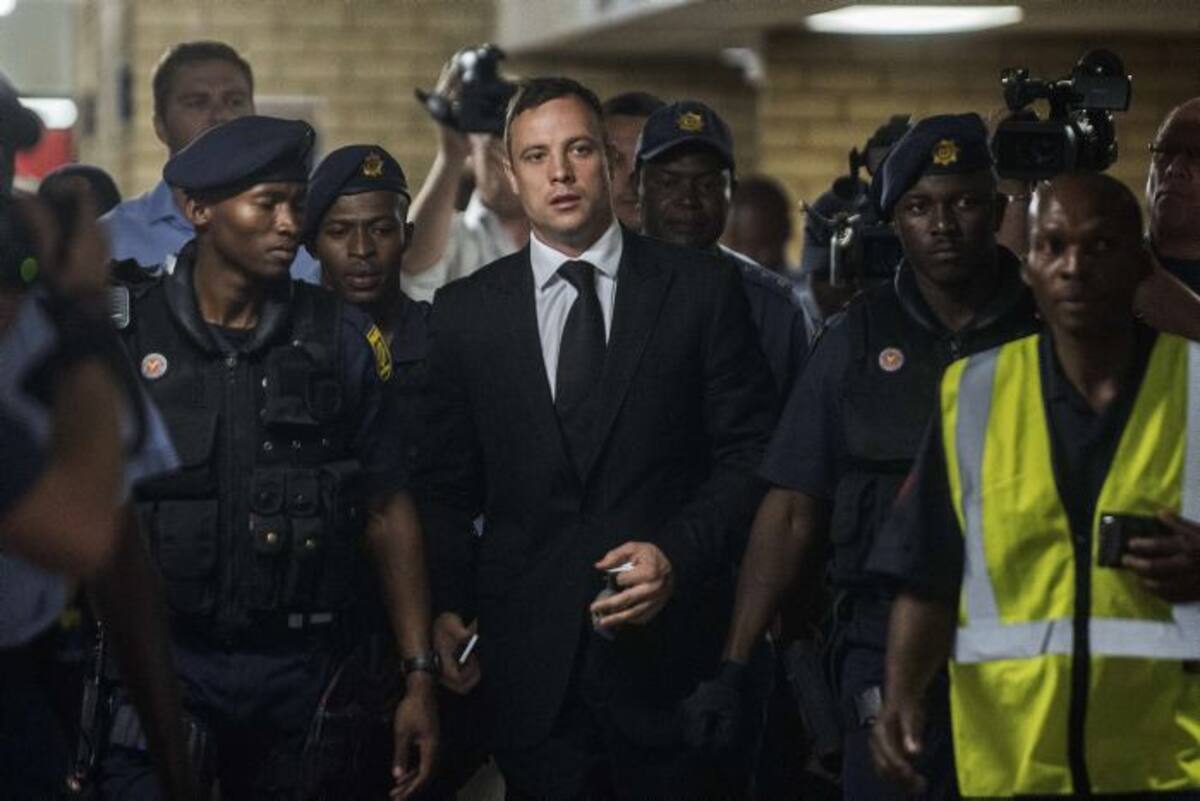 Oscar Pistorius, atleta paralímpico condenado por el asesinato de su novia Reeva Steenkamp. AFP
