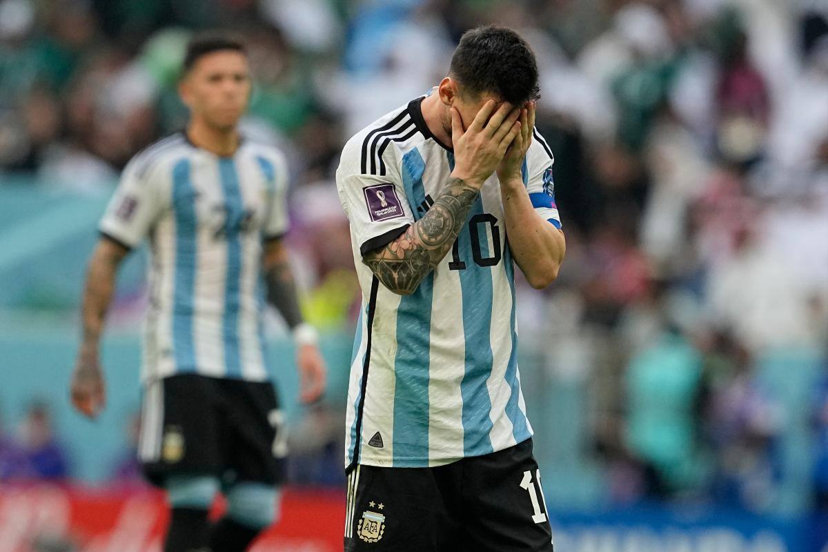 Mundial de Qatar: “Fue muy duro, el vestuario estaba muerto”: Messi