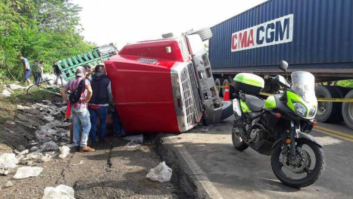 Accidente en la Troncal de Occidente. Lila Leyva/El Universal