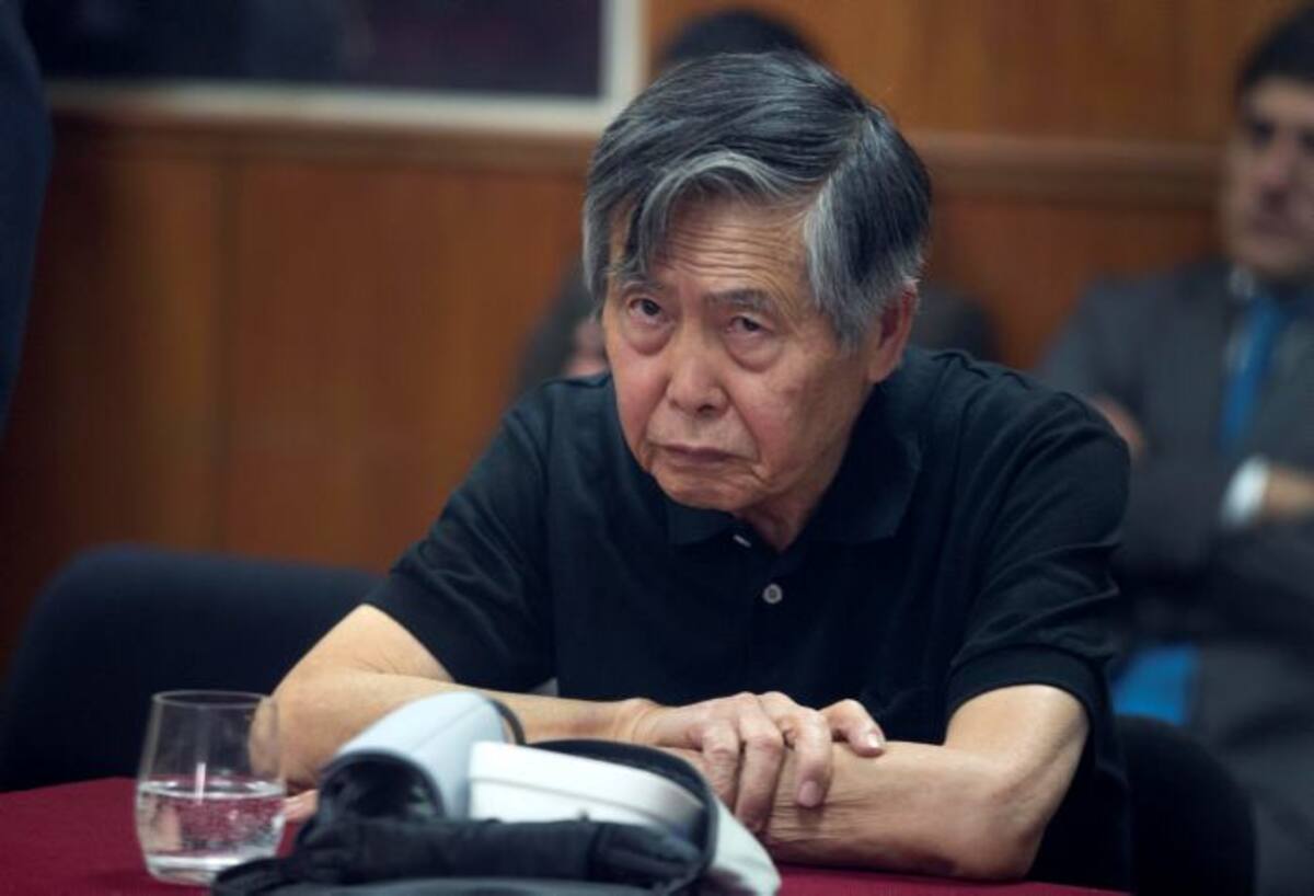 Fujimori está a la expectativa de una resolución de la Corte Interamericana de Derechos Humanos sobre el indulto recibido, dado que su sentencia se basó en sonadas matanzas denunciadas ante este tribunal internacional. EFE