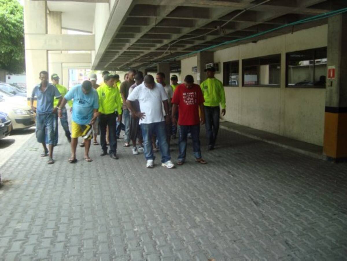 En desarrollo de la Operación "Alianza", la Policía capturó a 22 personas sindicadas de integrar la banda Los Paisas. Cortesía Policía de Metropolitana de Cartagena.