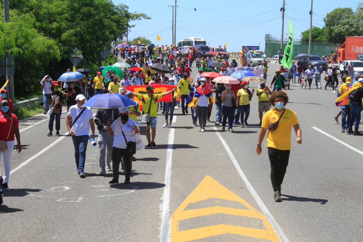 En completa calma se vivió la marcha del 20 de Julio