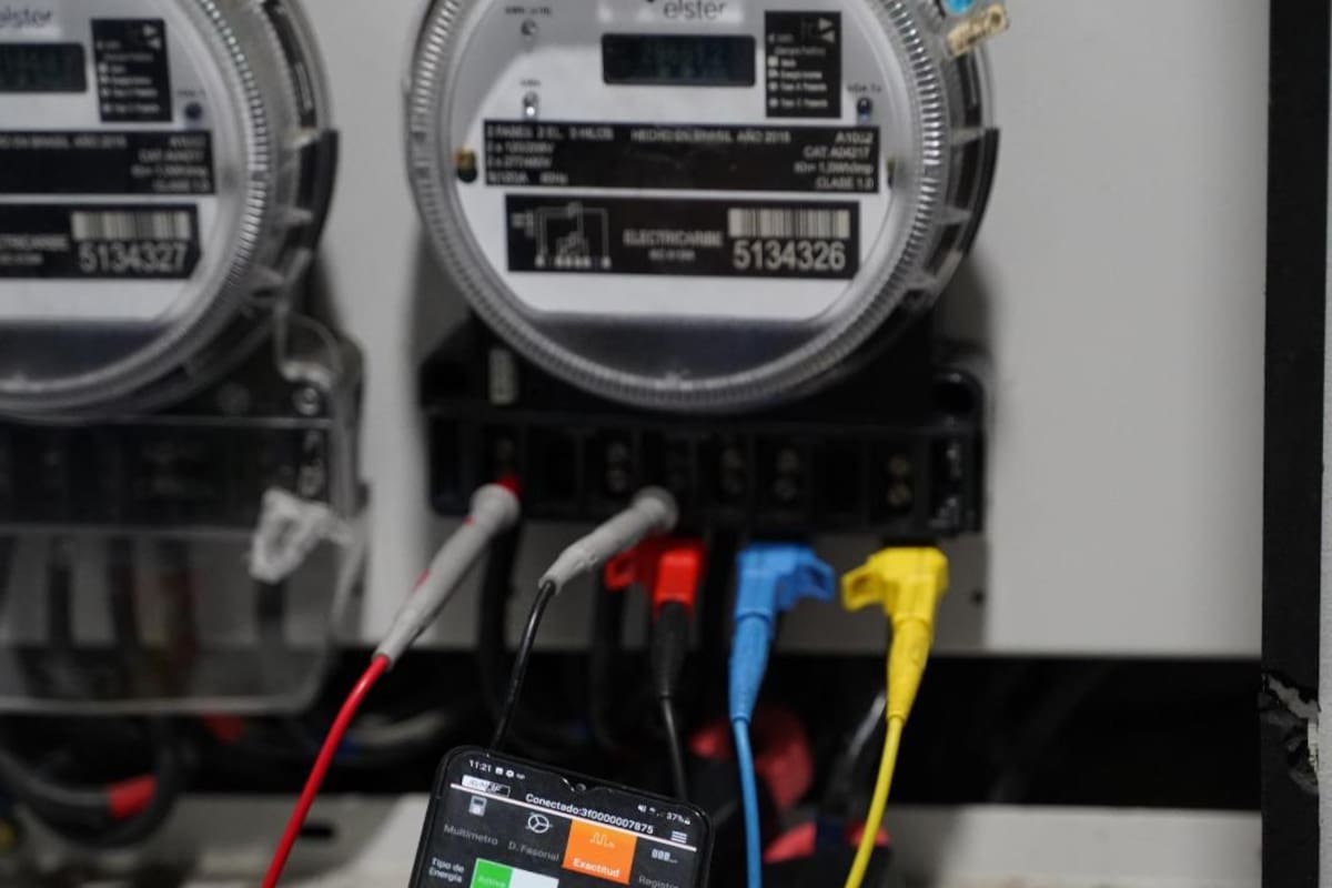 Detectan 14 casos de robo de energía en Club Tower 2 en Villa Campestre