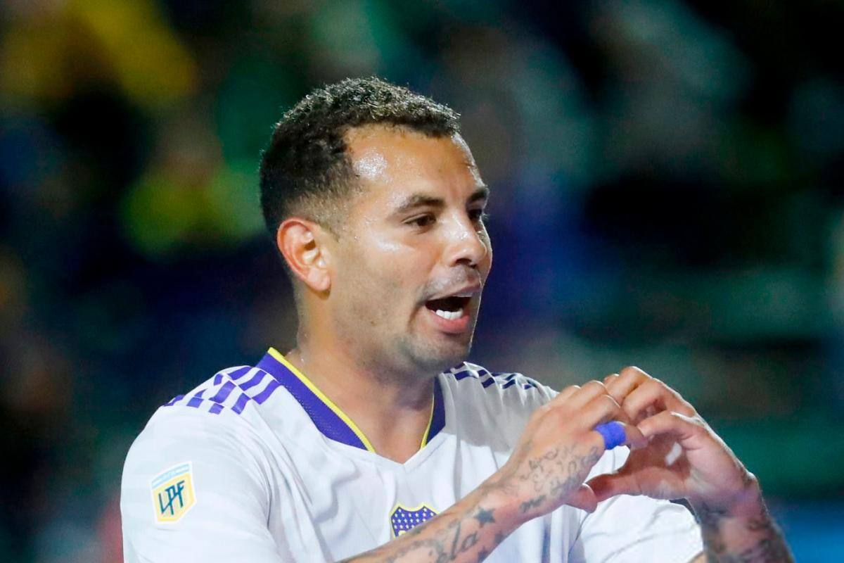 Los colombianos de Boca Juniors responden a las criticas con goles
